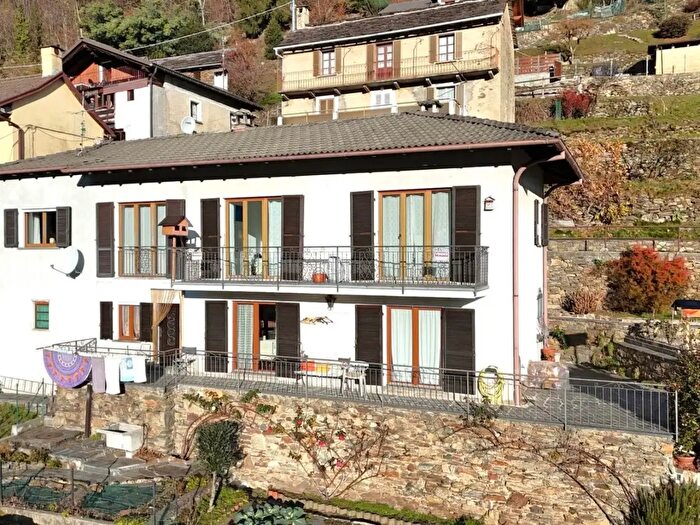 Casa con 5 locali in vendita in Via Casa Boggia, Valle Cannobina