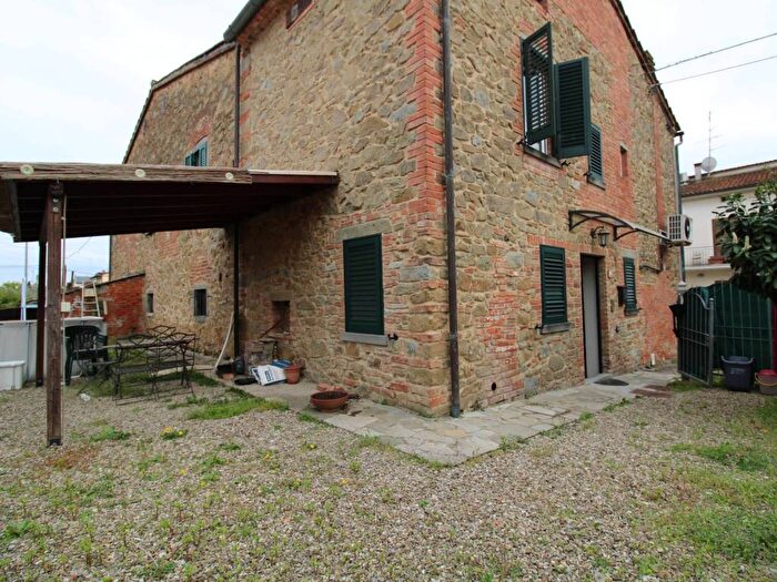 Appartamento quadrilocale in affitto in Via Romana, Tegoleto, Civitella in Val di Chiana