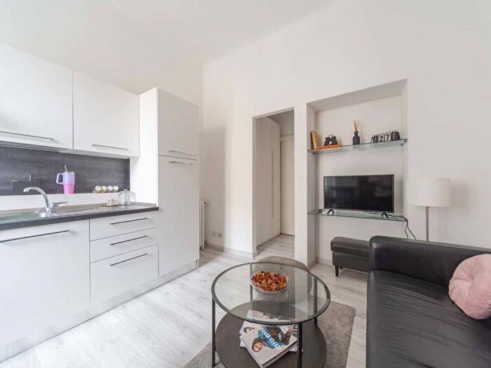 Appartamento bilocale in affitto in Viale Corsica, Argonne Corsica, Milano