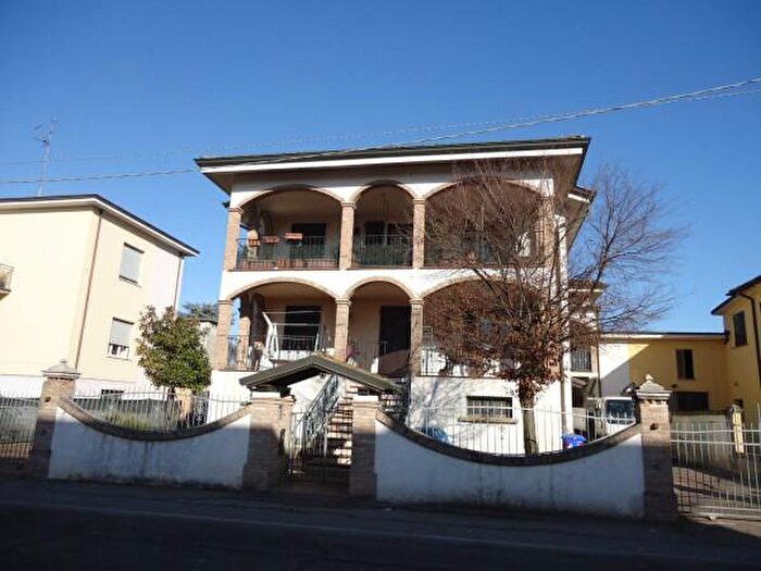 Appartamento con 6 locali in vendita in Via Brandoli Centro, San Prospero