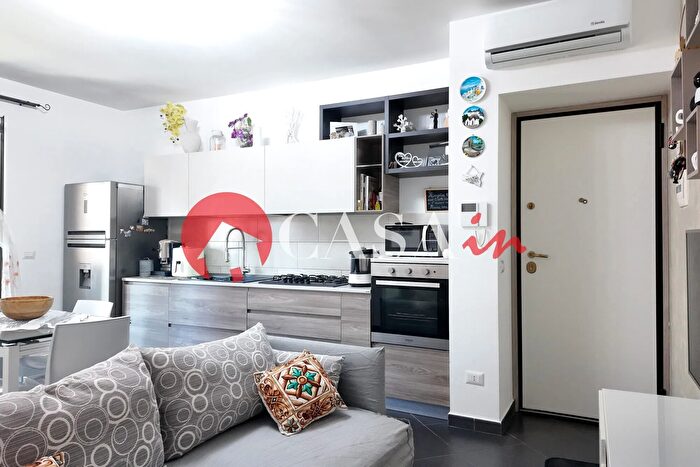 Appartamento quadrilocale in vendita in Via Fratelli Bandiera, Torrenova