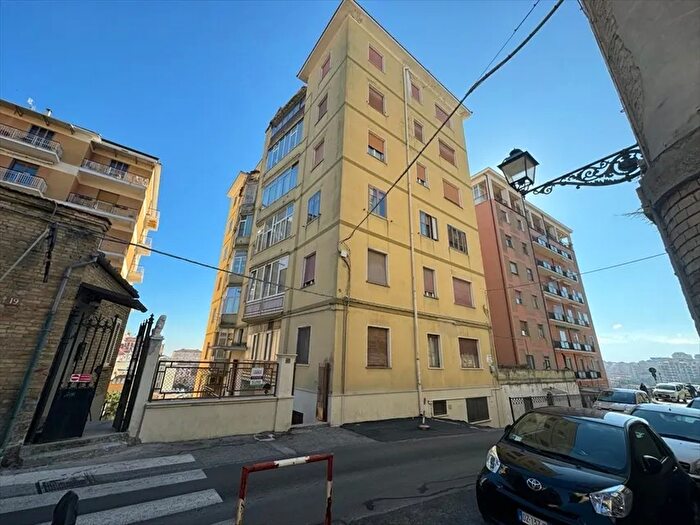 Appartamento quadrilocale in vendita in Via Nicola da Gardiagrele Chieti Ch, Chieti