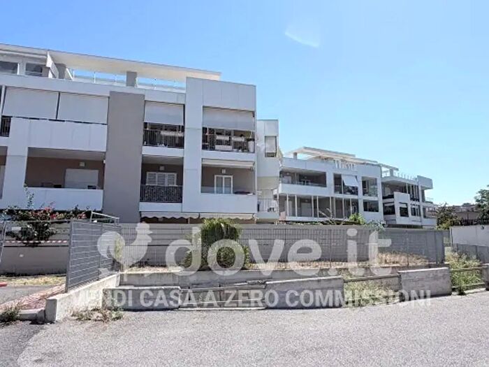 Appartamento trilocale in vendita in Via Luigi Einaudi, Marino