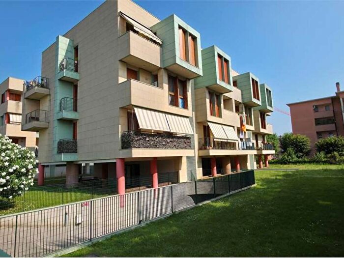 Appartamento bilocale in affitto in Via Enrico Berlinguer, Carugate