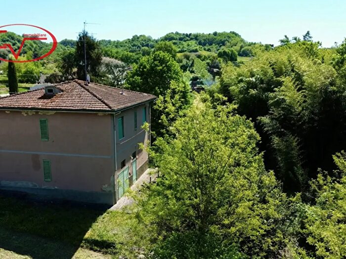 Casa con 9 locali in vendita in Strada delle Ville, Terranuova Bracciolini
