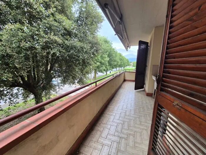 Appartamento con 5 locali in vendita in Via di Mantignano, Firenze