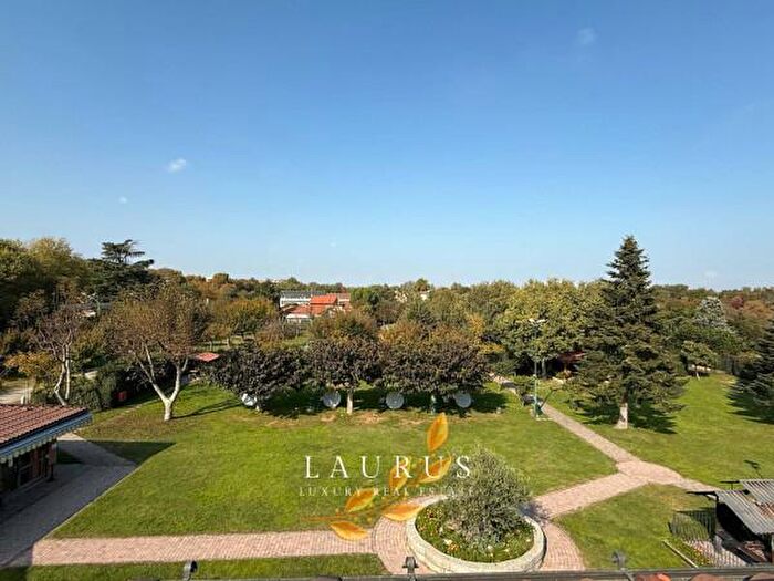 Casa con 6 locali in vendita in Via Finanzieri d'Italia, Milano