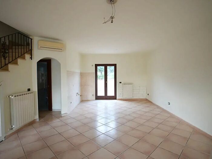 Casa quadrilocale in vendita in Viale Cavour, Cervaro
