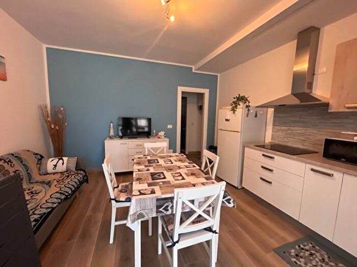 Casa trilocale in affitto in Viale Australia, Lido delle Nazioni, Comacchio