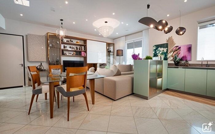 Appartamento trilocale in vendita in Via Rughi, Santarcangelo Di Romagna