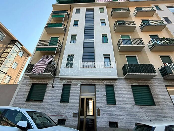 Appartamento trilocale in vendita in Via Conte di Roccavione, Torino