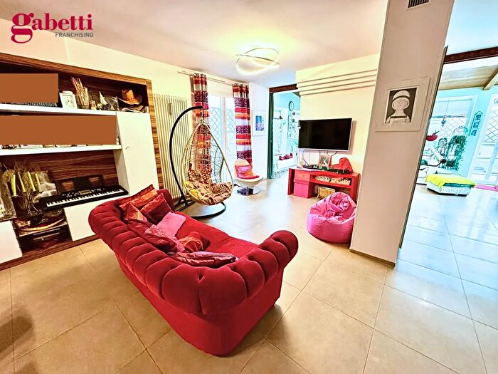 Appartamento con 5 locali in vendita in Rimini