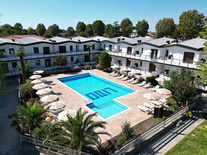 Appartamento trilocale in affitto in Via Austria, Cavallino, CavallinoTreporti