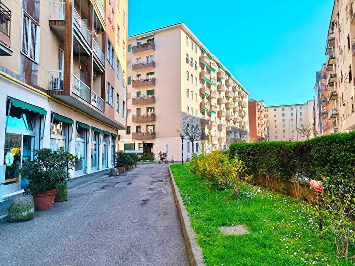 Appartamento quadrilocale in affitto in Via Martiri Triestini, San Siro, Milano