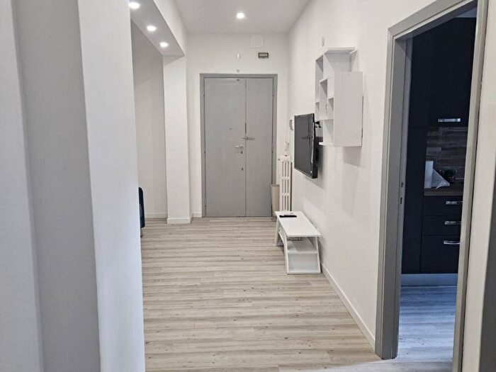 Appartamento trilocale in affitto in Via Francesco Baracca, Novoli, Firenze