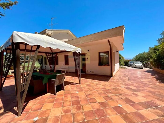Casa con 5 locali in vendita in Contrada Bocca della Carrubba Snc, Castellammare Del Golfo