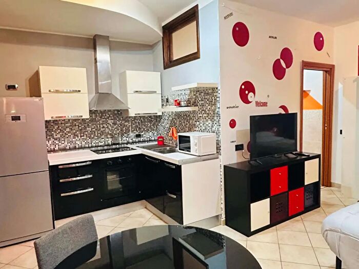 Appartamento monolocale in affitto in Via Carlo Farini, Milano