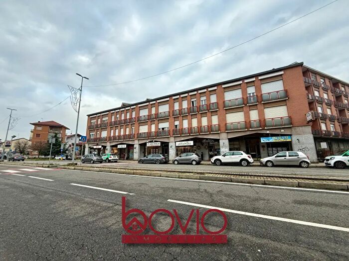 Appartamento trilocale in vendita in Via Roma Bis, San Mauro Torinese