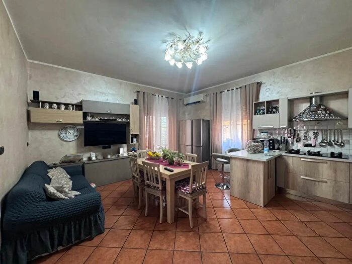 Appartamento quadrilocale in vendita in Via Luigi Settembrini, Lamezia Terme