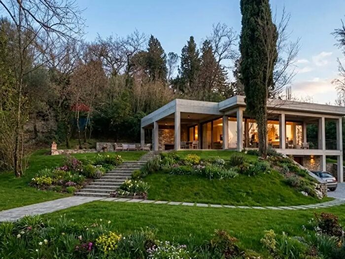 Casa con 6 locali in vendita in Pontecorvo