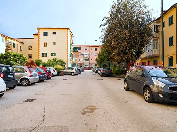 Appartamento quadrilocale in vendita in Via Benedetto Croce, Portici