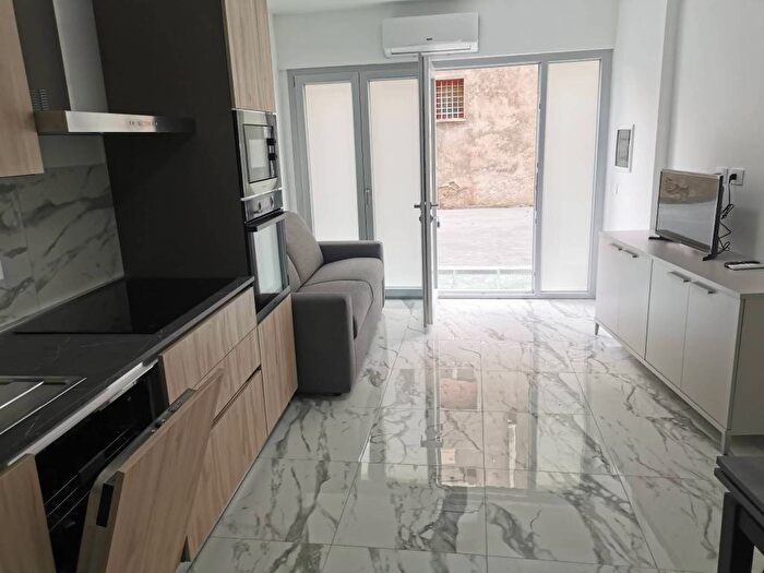 Appartamento bilocale in affitto in Via Settembre, Centro Storico, Catanzaro