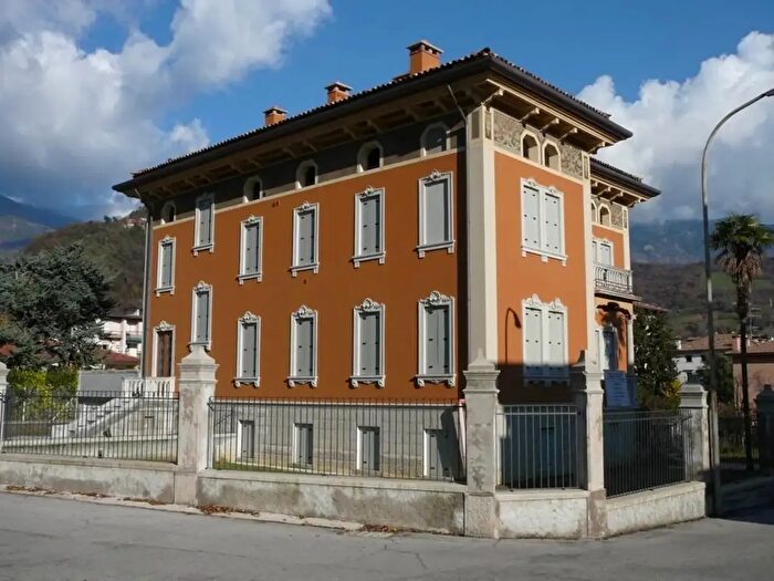 Appartamento con 6 locali in affitto in Vittorio Veneto