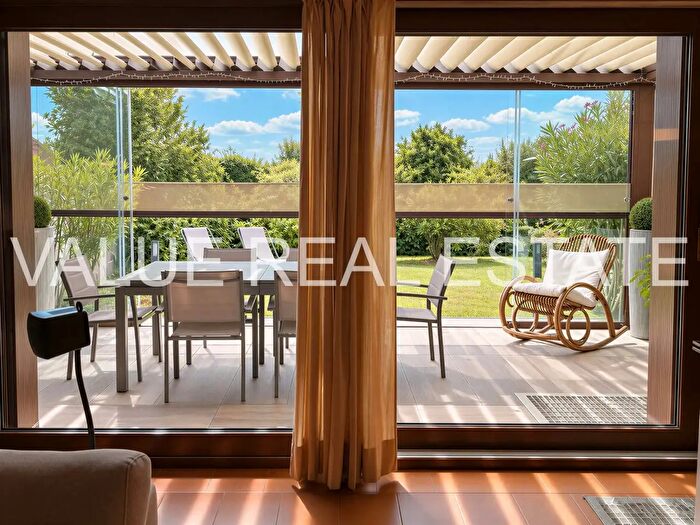 Casa con 6 locali in vendita in Via Gerli, Cusago