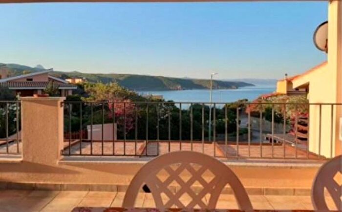 Casa con 6 locali in vendita in Arbus