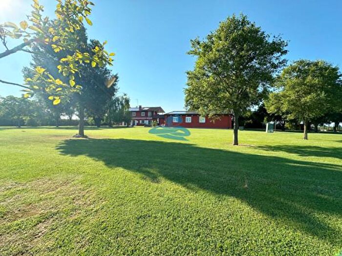 Casa con 6 locali in vendita in Ravenna