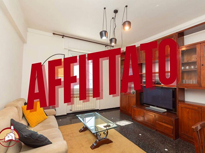 Appartamento bilocale in affitto in Viale alla Pineta, Pegli, Genova