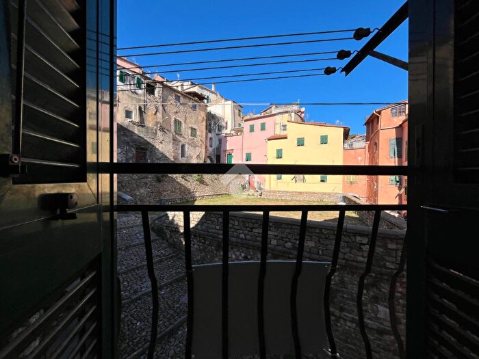 Appartamento bilocale in vendita in Via Littardi, Taggia