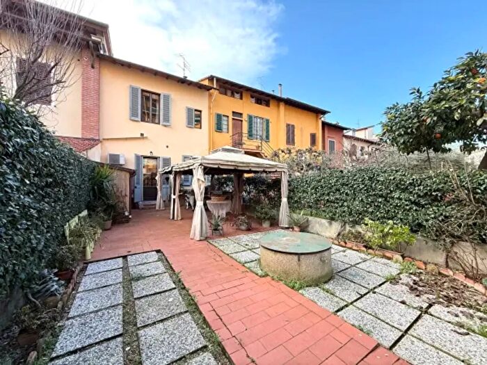 Casa con 5 locali in vendita in Via Pisana, Scandicci