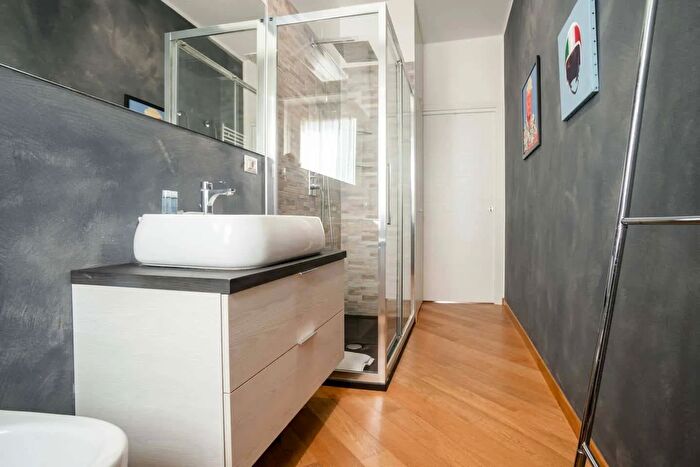 Appartamento monolocale in affitto in Via Andrea Solari, Milano