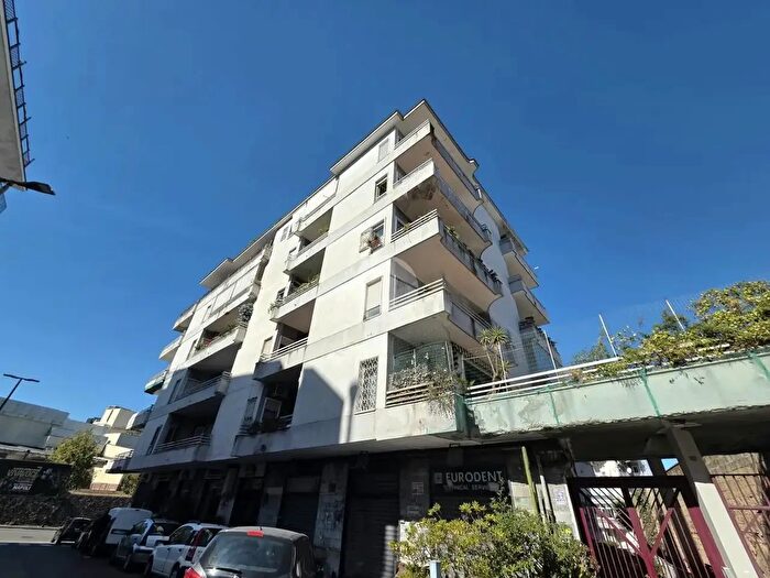 Appartamento quadrilocale in vendita in Traversa Michele Pietravalle, Napoli