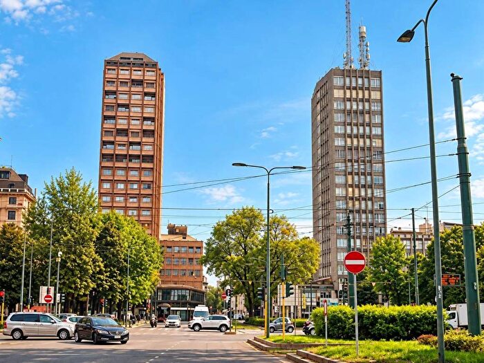 Appartamento quadrilocale in affitto in Turati, Milano