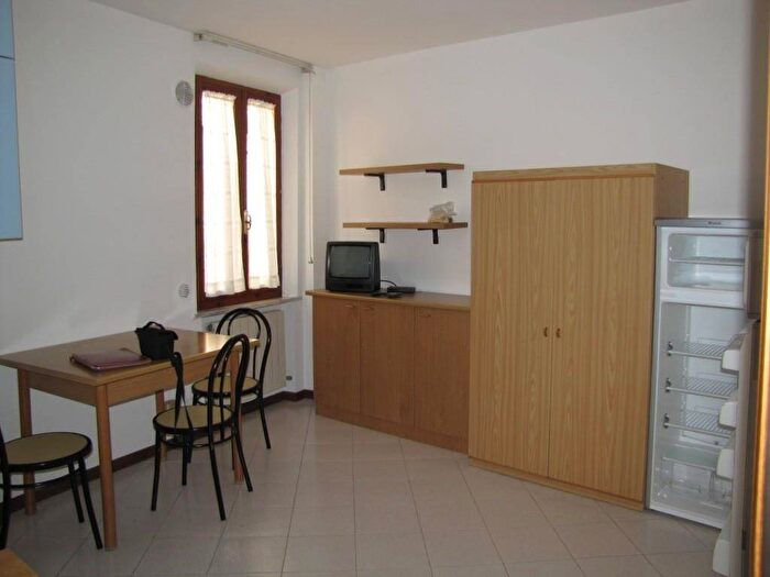 Appartamento bilocale in affitto in Via Giovanni Duprè, Piazza del Campo Duprè, Siena
