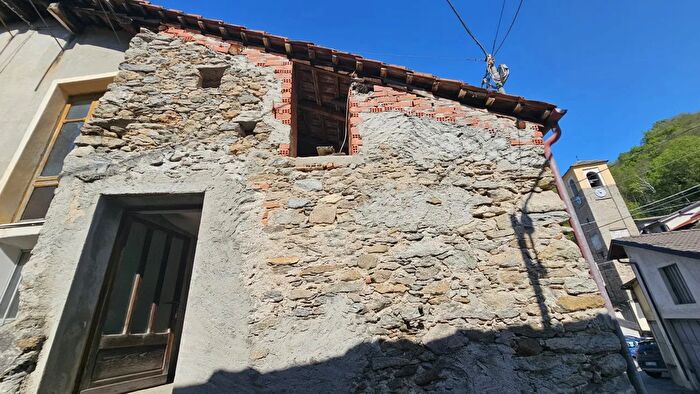 Casa trilocale in vendita in Borgata Doblazio, Pont Canavese