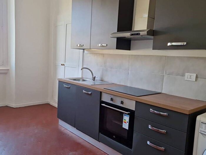 Appartamento bilocale in affitto in Via Spartaco, Montenero, Milano
