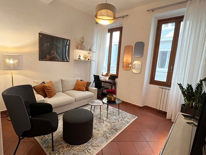 Appartamento bilocale in affitto in Via Faenza, Santa Maria Novella, Firenze