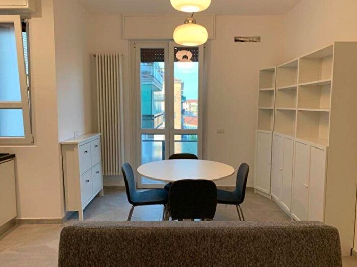 Appartamento bilocale in affitto in Via Carlo Antonio Carlone, Bande Nere, Milano