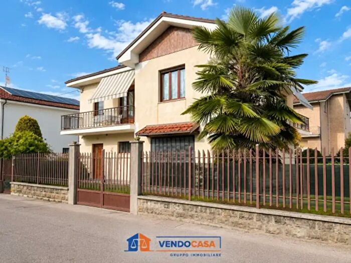 Casa quadrilocale in vendita in Via Duccio Galimberti, Cherasco
