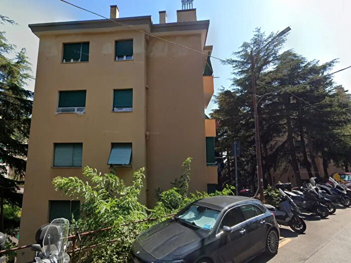 Appartamento con 6 locali in vendita in Genova