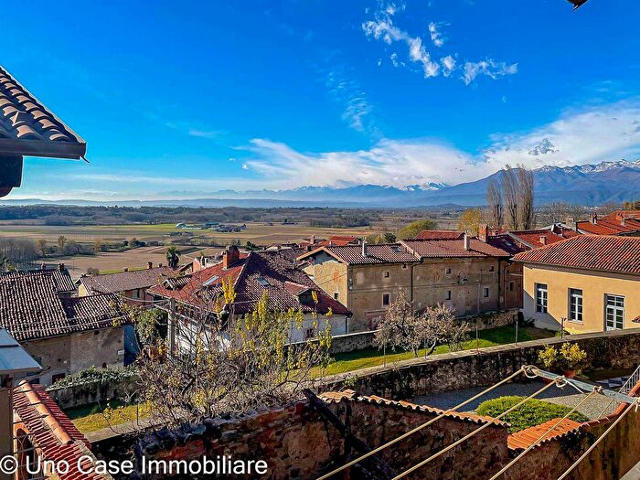Casa con 16 locali in vendita in Piverone, Piverone