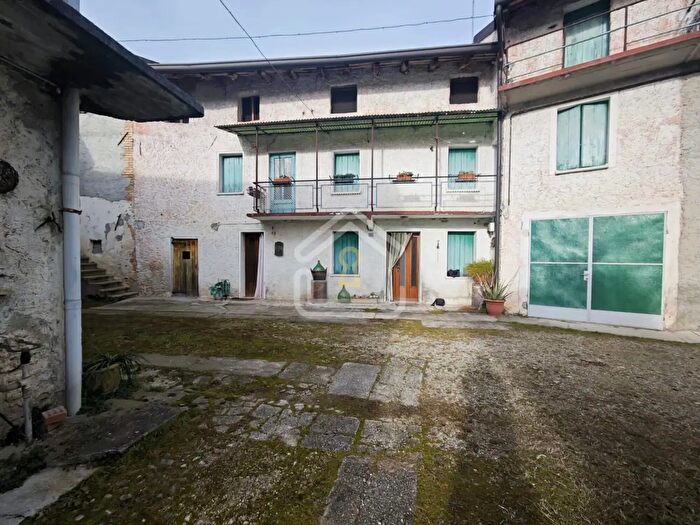 Casa con 6 locali in vendita in Via Santa Cecilia, Codroipo