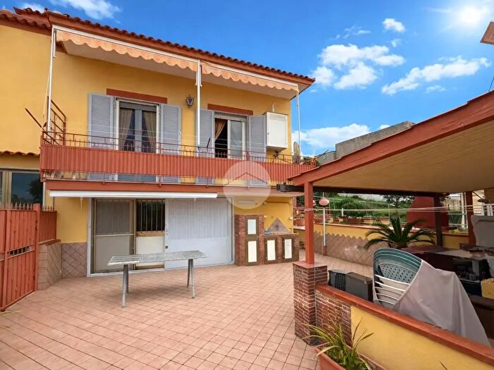 Appartamento quadrilocale in vendita in Via Panoramica I Traversa, Monte Di Procida
