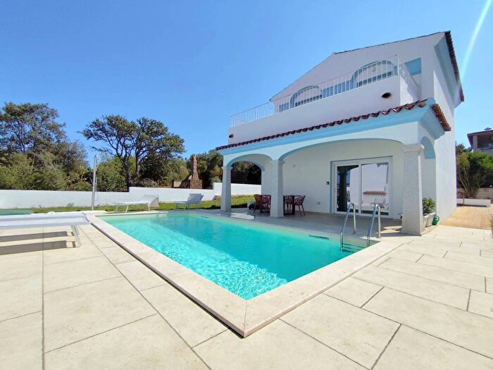 Casa quadrilocale in affitto in Via Lazio, Centro, Budoni