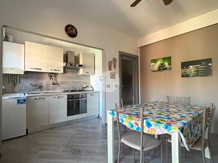 Appartamento trilocale in vendita in Via Po, Alba Adriatica