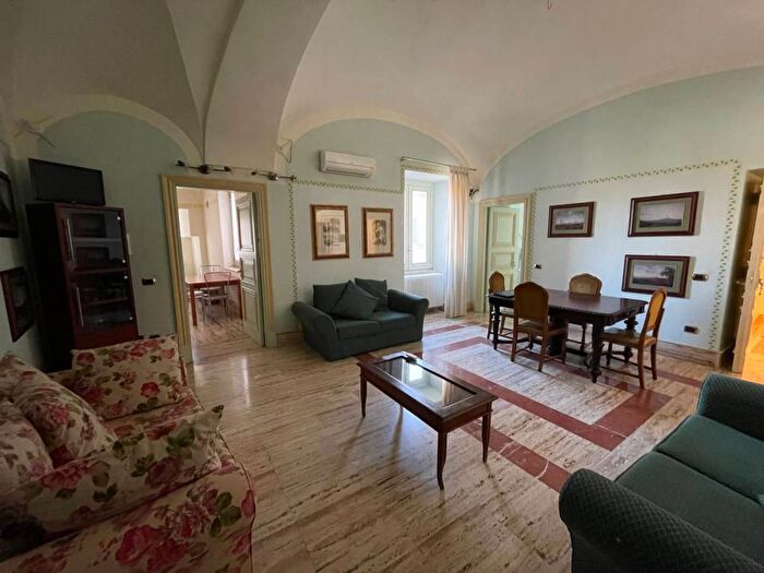 Appartamento trilocale in affitto in Largo SantElena, Corso Trieste, Caserta