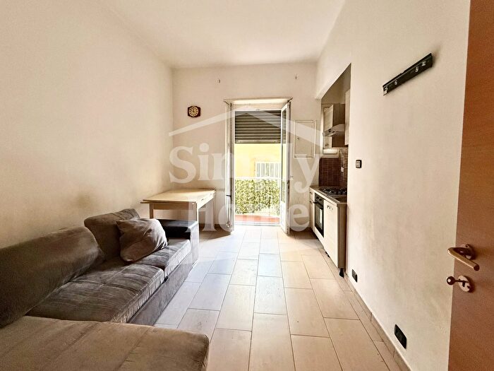 Appartamento trilocale in vendita in Via Bistagno, Torino